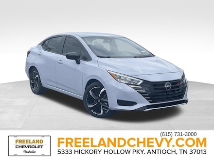 2023 Nissan Versa SR