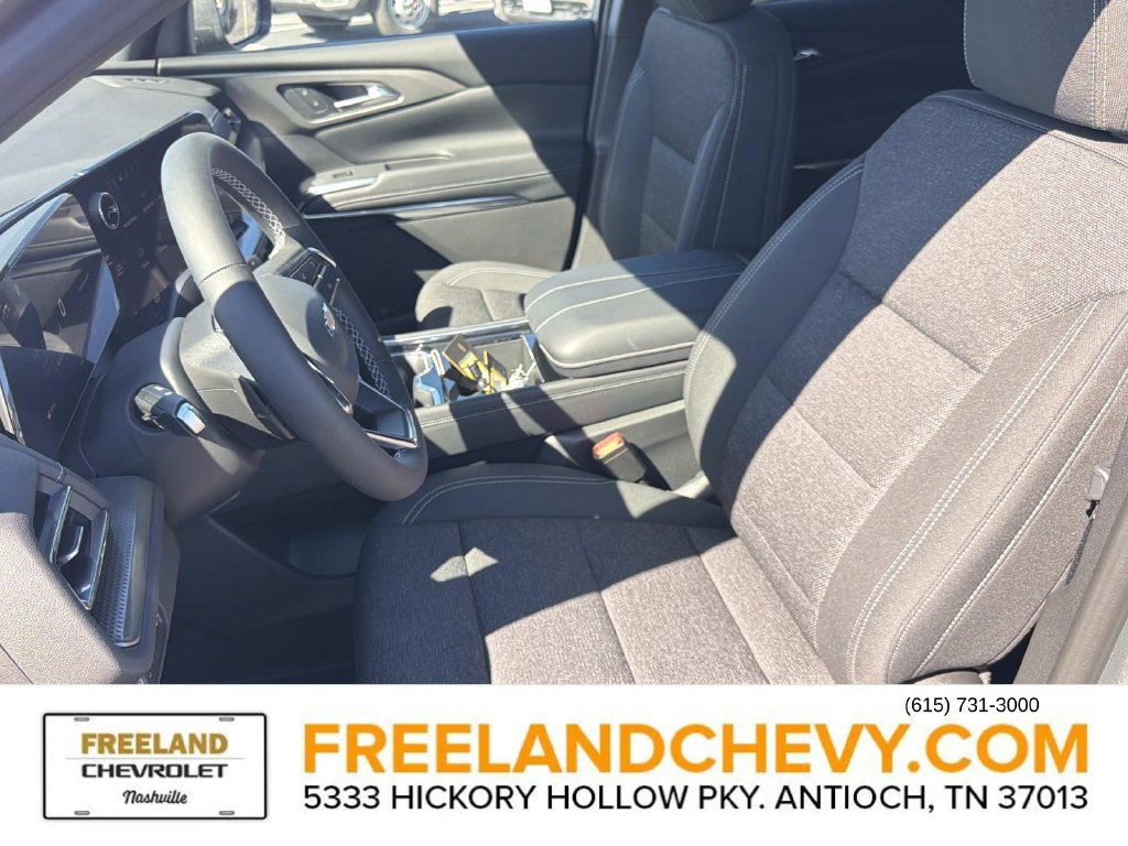 2027 Chevrolet Traverse LT - Photo 22