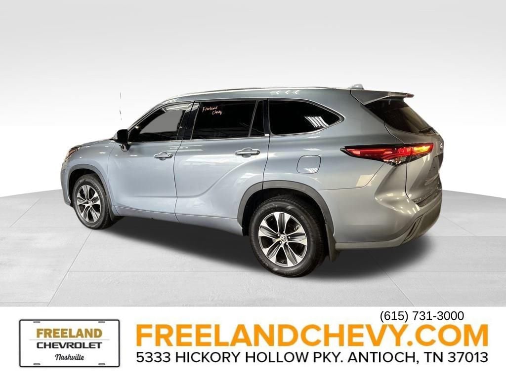 Used 2021 Toyota Highlander XLE