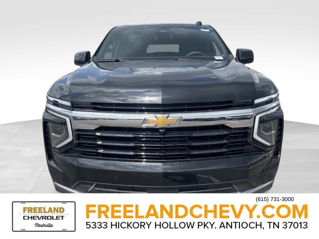 2026 Chevrolet Suburban LS - Photo 8