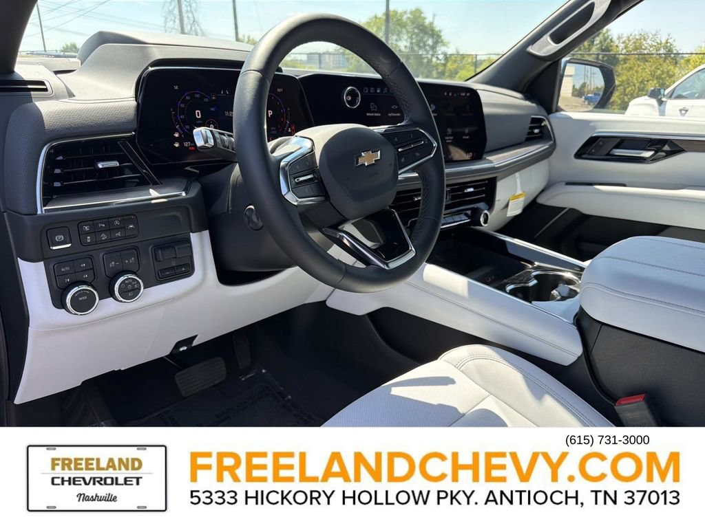2025 Chevrolet Suburban Premier - Photo 26