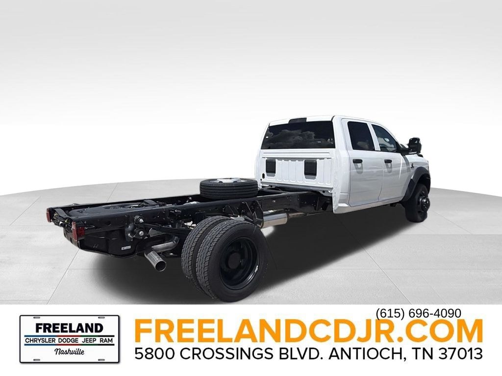 New 2026 Ram 5500 TRADESMAN CHASSIS CREW CAB 4X4 84' CA Pickup