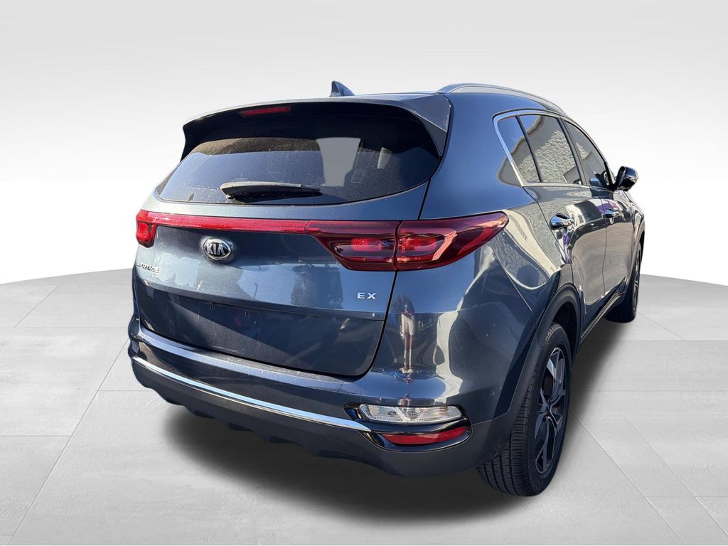 2021 Kia Sportage EX photo 3