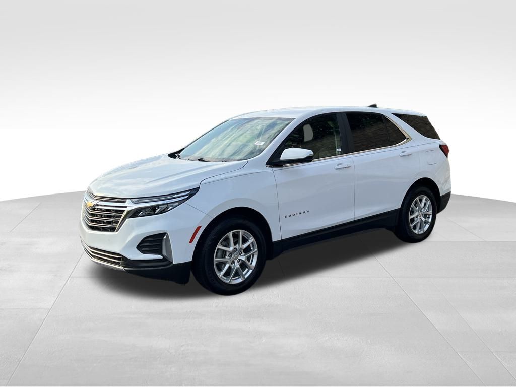 2022 Chevrolet Equinox LT photo 3