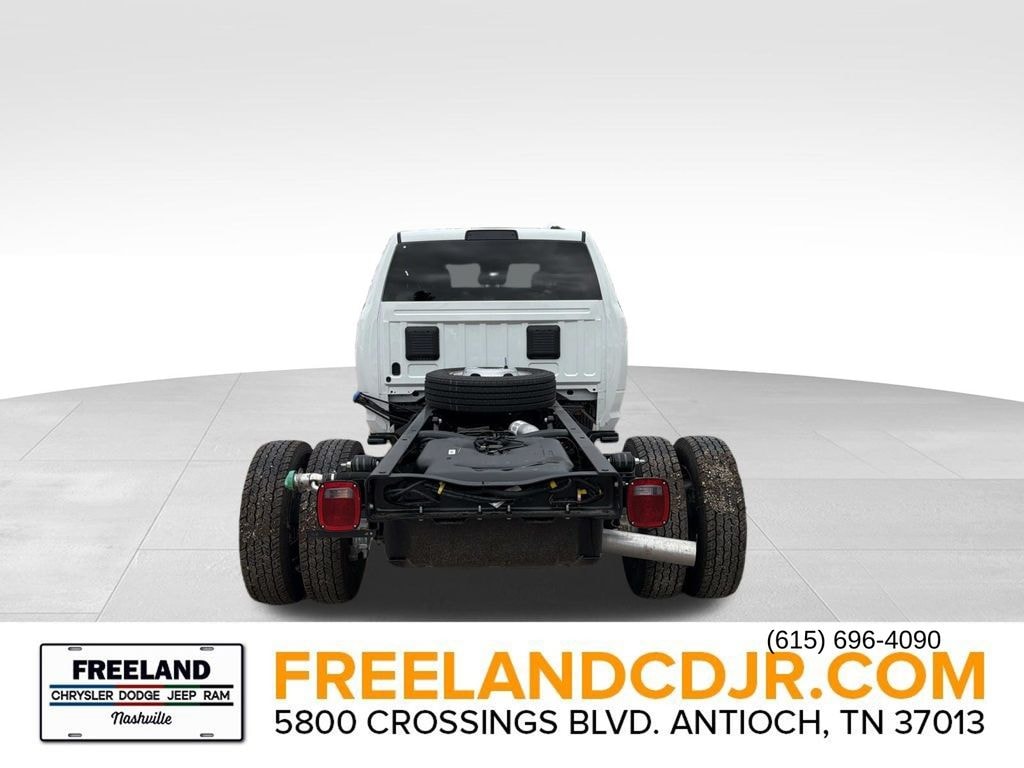 New 2026 Ram 5500 Chassis Cab TRADESMAN CREW 4X4 60' CA Pickup