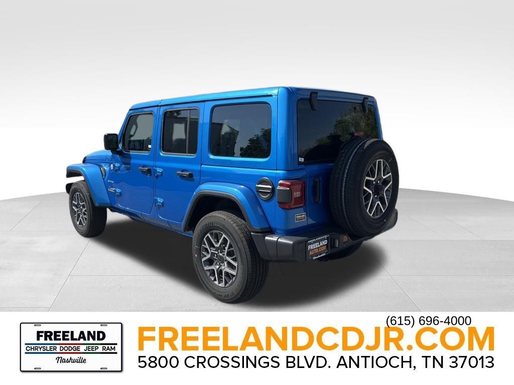 2024 Jeep Wrangler Sahara photo 3