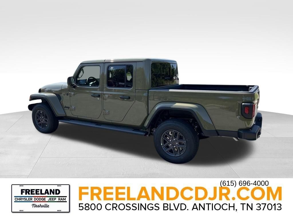 New 2025 Jeep Gladiator SPORT S 4X4 Pickup