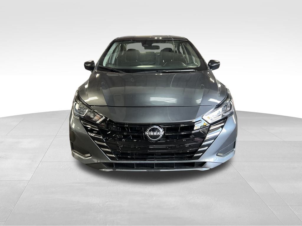 2024 Nissan Versa 1.6 S photo 2