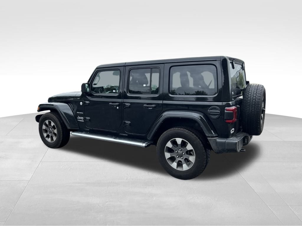 2022 Jeep Wrangler Unlimited Sahara photo 4