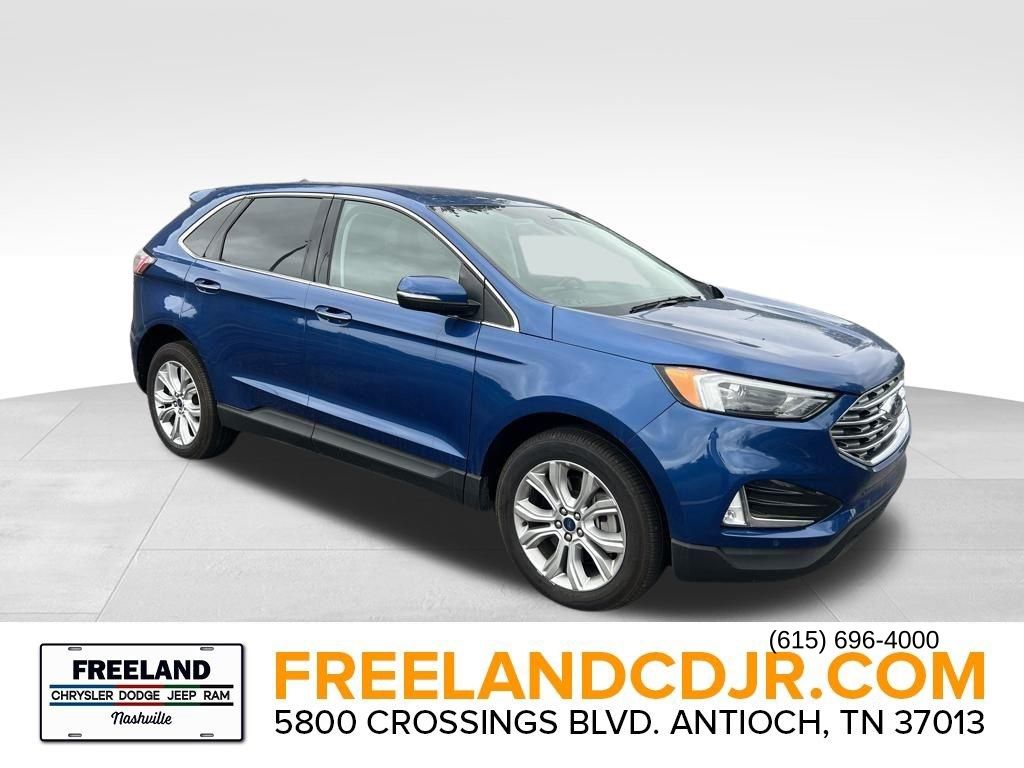 2022 Ford Edge Titanium's photo