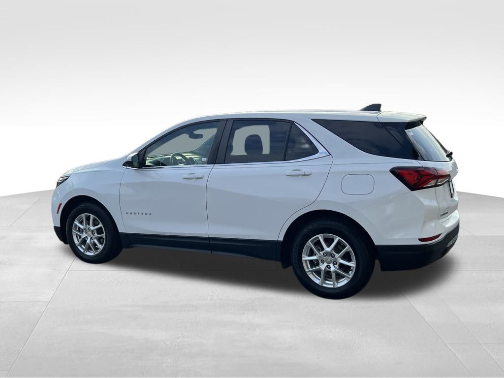 2022 Chevrolet Equinox LT photo 4