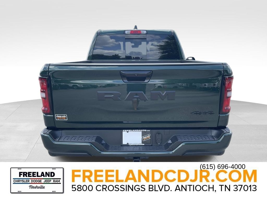 New 2026 Ram 1500 EXPRESS CREW CAB 4X4 5'7 BOX Pickup
