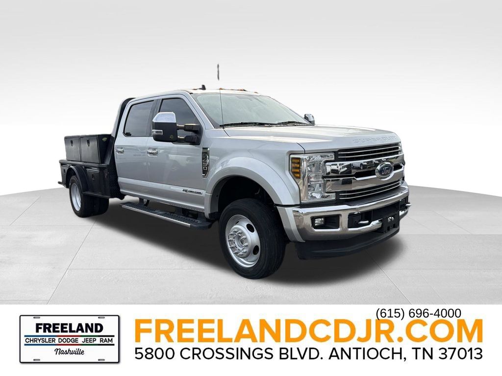 2019 Ford F-450 Lariat 4x4 Crew Cab 8' Box DRW's photo