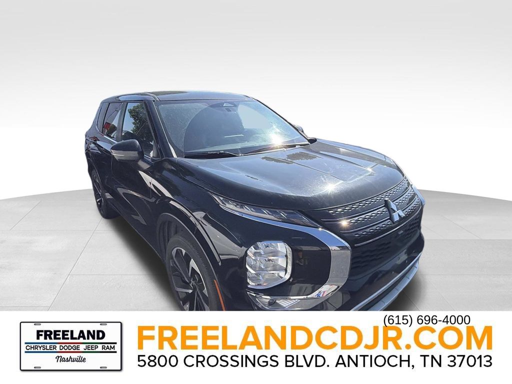 Used 2024 Mitsubishi Outlander SE