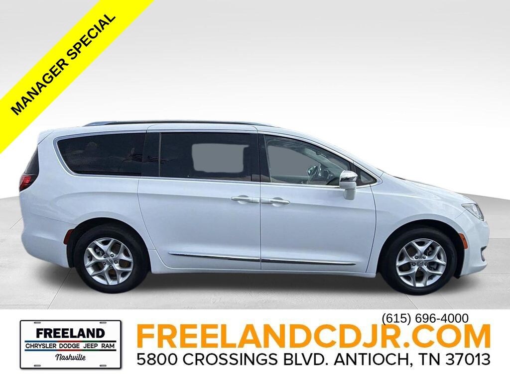 Used 2020 Chrysler Pacifica Limited Minivan/Van