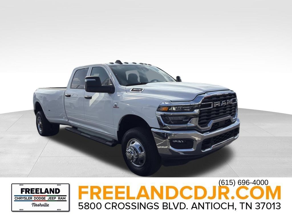 New 2026 Ram 3500 TRADESMAN CREW CAB 4X4 8' BOX Pickup