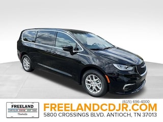 2026 Chrysler Pacifica SELECT Passenger Van