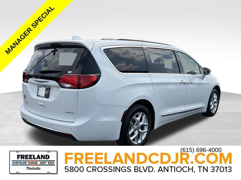 Used 2020 Chrysler Pacifica Limited Minivan/Van