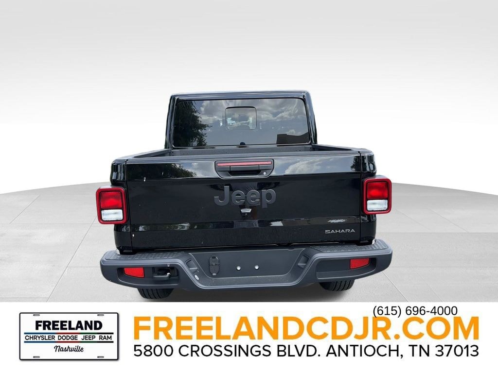 New 2026 Jeep Gladiator SAHARA 4X4 Pickup