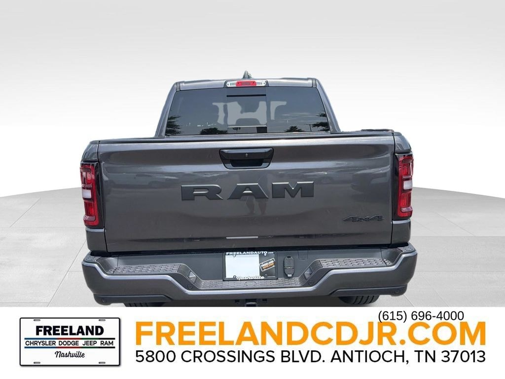 New 2026 Ram 1500 EXPRESS CREW CAB 4X4 5'7 BOX Pickup
