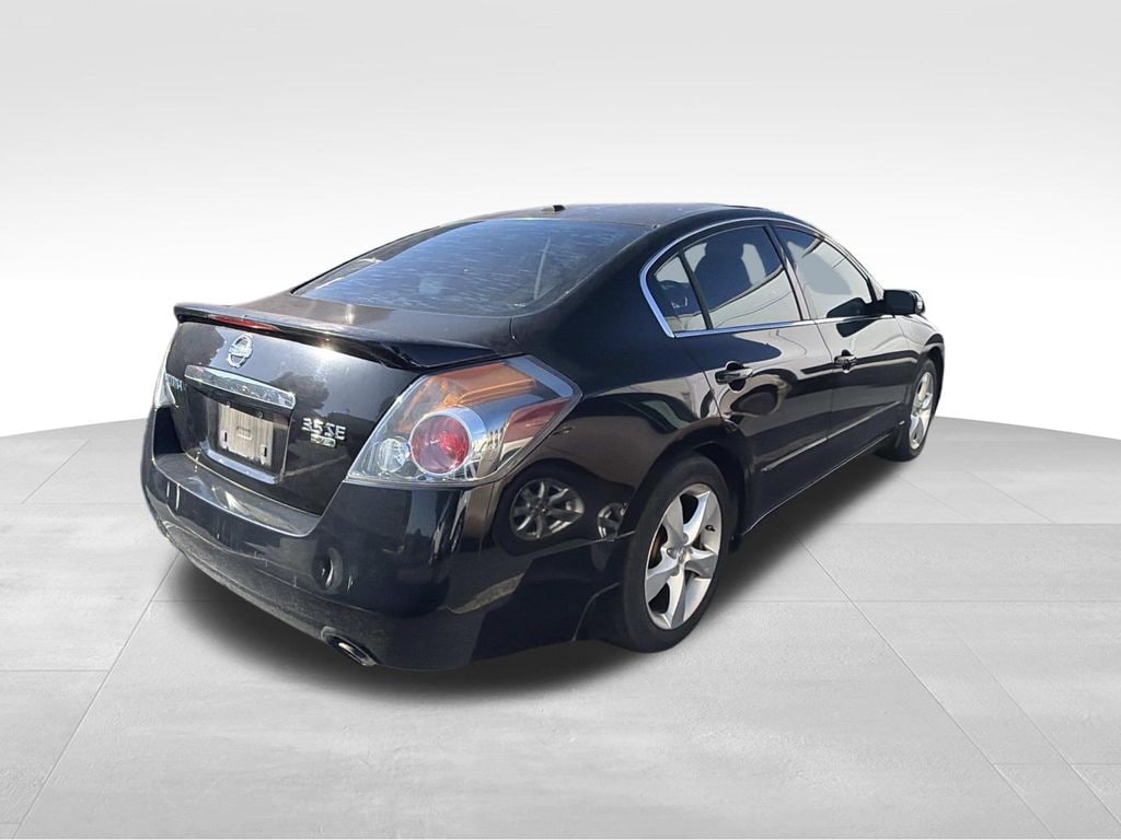 Used 2008 Nissan Altima 3.5 SE Sedan