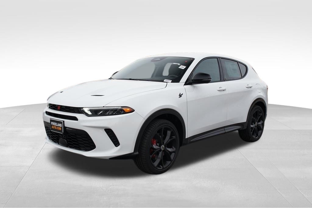 2024 Dodge Hornet R/T photo 2