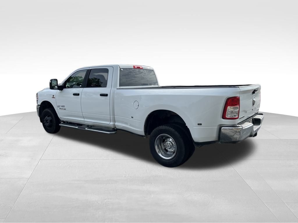 2024 Ram 3500 Big Horn photo 4