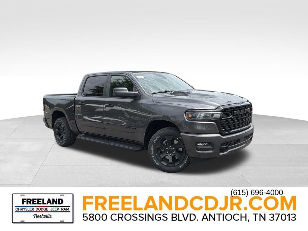New 2026 Ram 1500 EXPRESS CREW CAB 4X4 5'7 BOX Pickup