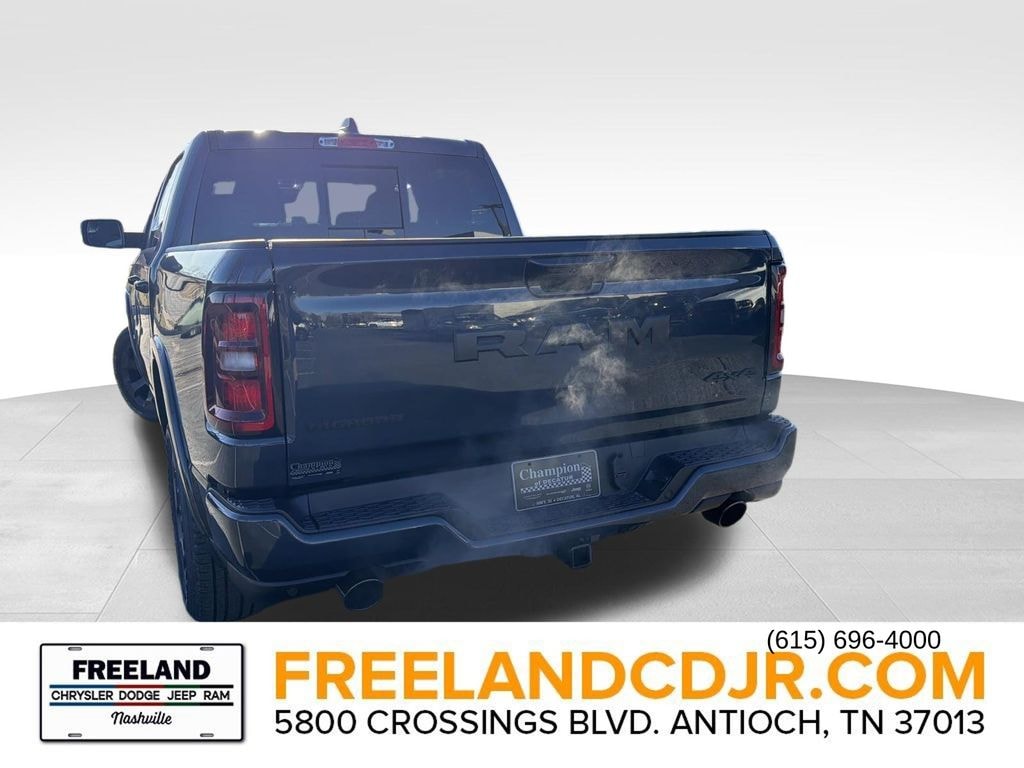 New 2026 Ram 1500 BIG HORN CREW CAB 4X4 5'7 BOX Pickup