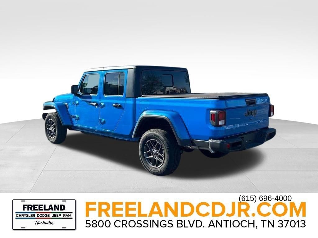 New 2024 Jeep Gladiator SPORT S 4X4 Pickup