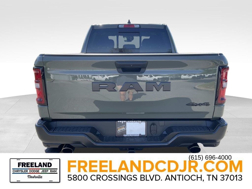 New 2026 Ram 1500 WARLOCK CREW CAB 4X4 5'7 BOX Pickup