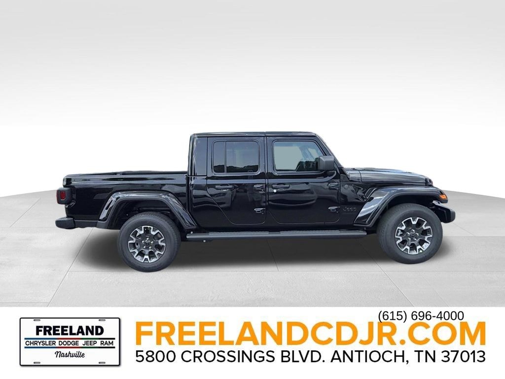 New 2026 Jeep Gladiator SAHARA 4X4 Pickup