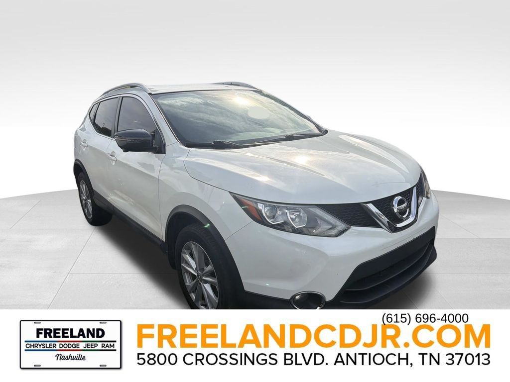 2017 Nissan Rogue Sport SV AWD's photo