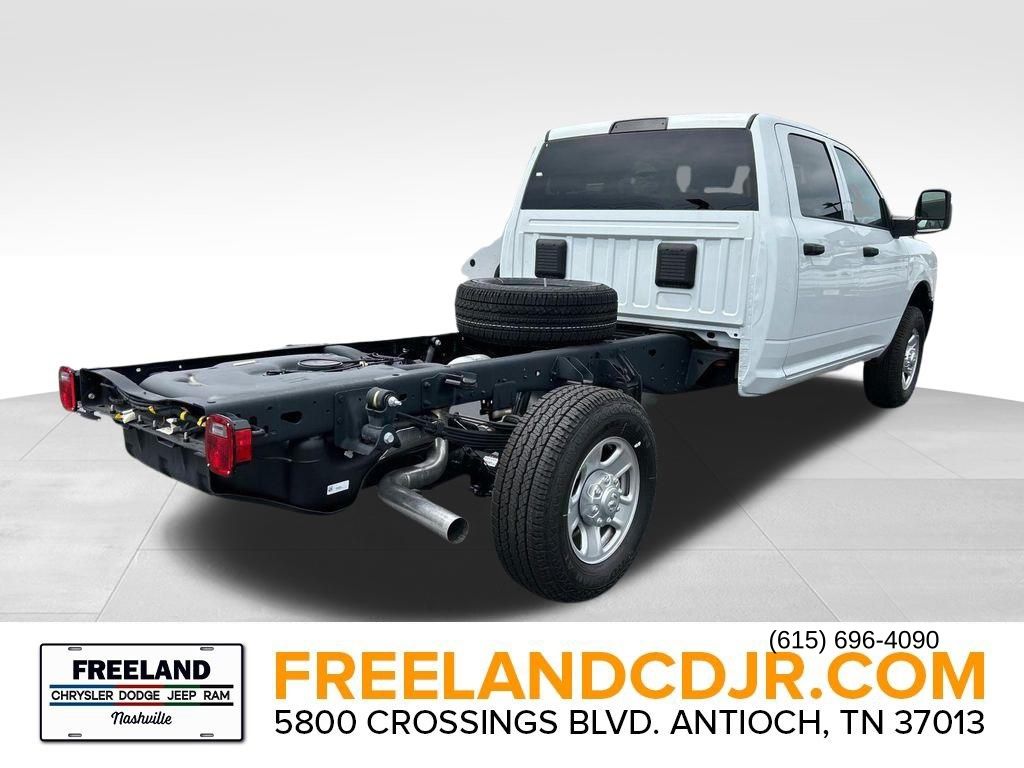 2024 Ram 3500 Tradesman photo 3