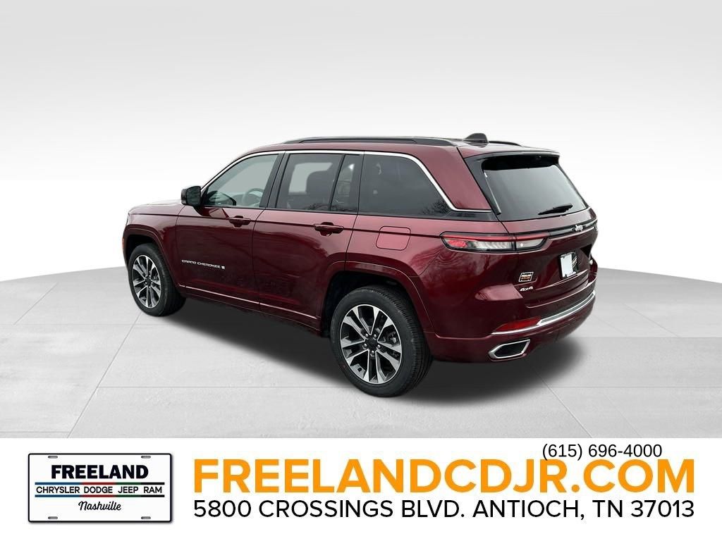 2024 Jeep Grand Cherokee Overland photo 4