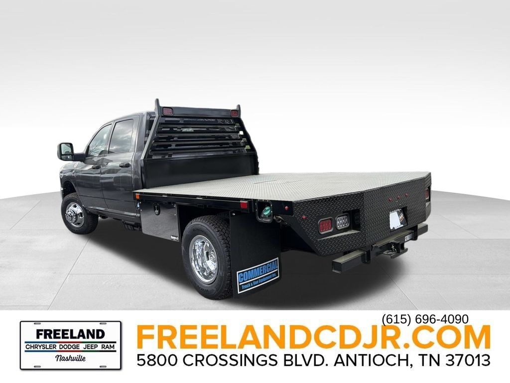 New 2026 Ram 3500 Chassis Cab TRADESMAN CREW 4X4 60' CA Pickup