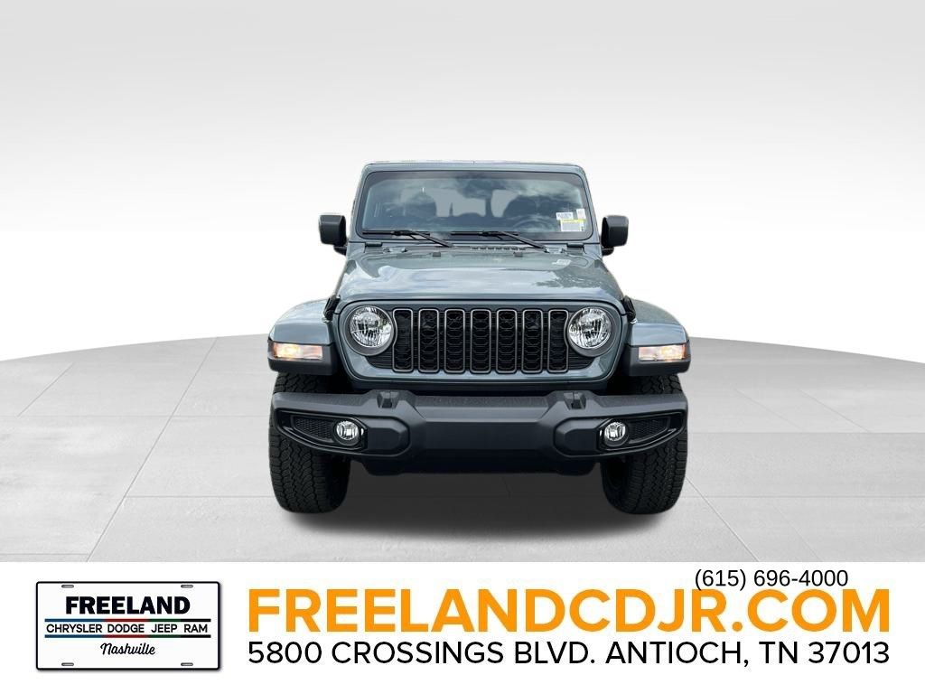 2025 Jeep Gladiator Sport photo 2
