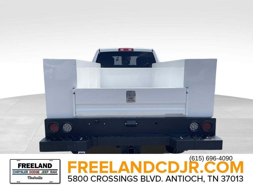 New 2026 Ram 2500 TRADESMAN CREW CAB 4X4 8' BOX Pickup