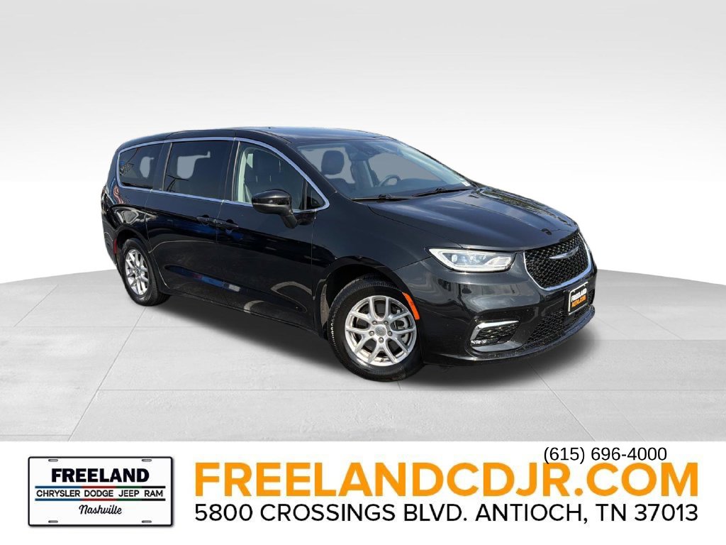 2023 Chrysler Pacifica Touring L Minivan/Van