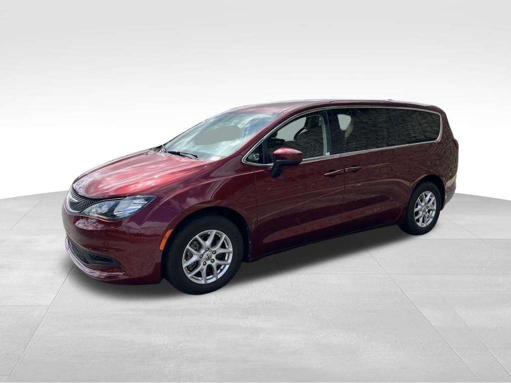 2022 Chrysler Voyager LX photo 3