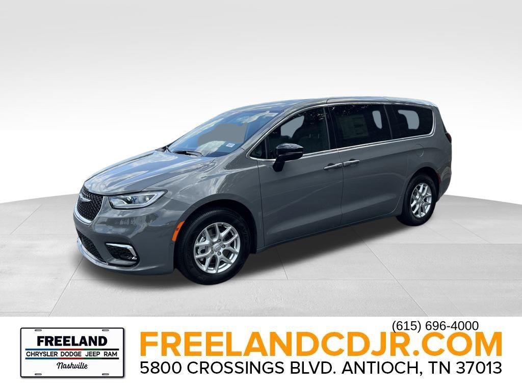2025 Chrysler Pacifica photo 2