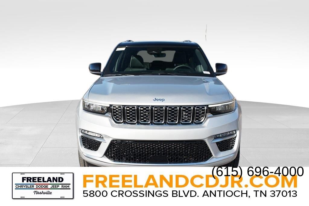 2024 Jeep Cherokee 4xe Summit photo 2