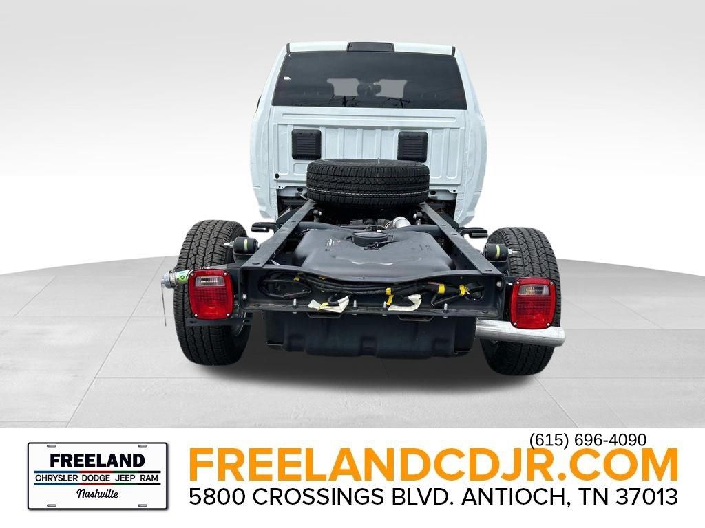 2024 Ram 3500 Tradesman photo 4