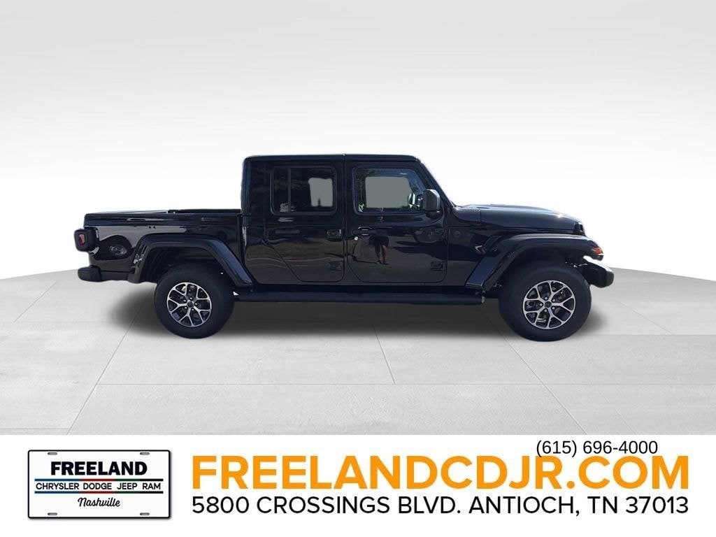 New 2026 Jeep Gladiator SPORT S 4X4 Pickup