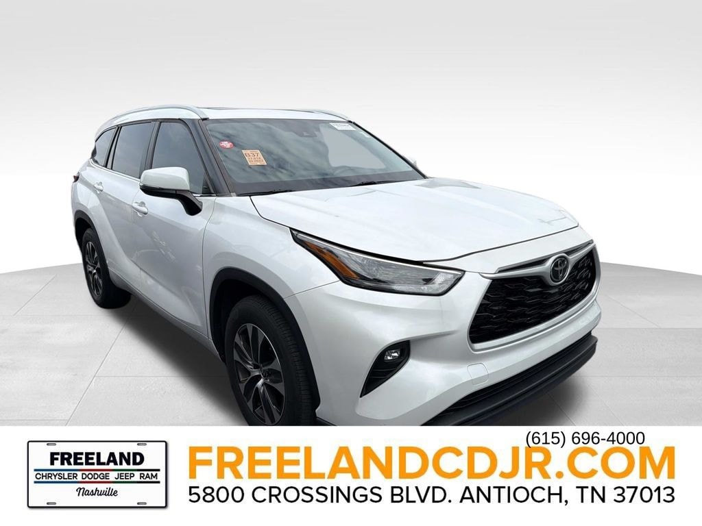 Used 2023 Toyota Highlander XLE SUV