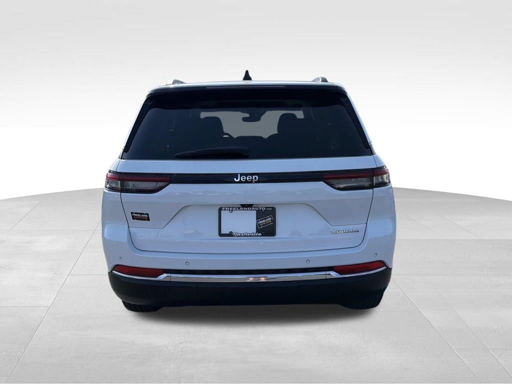 Used 2023 Jeep Grand Cherokee Laredo SUV