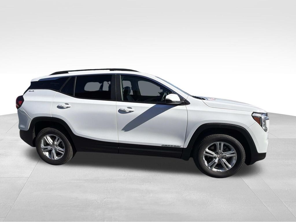 Used 2023 GMC Terrain SLE SUV