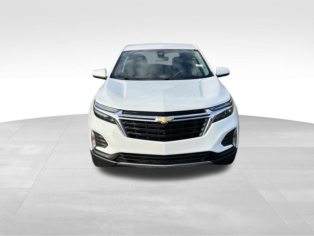 2022 Chevrolet Equinox LT photo 2