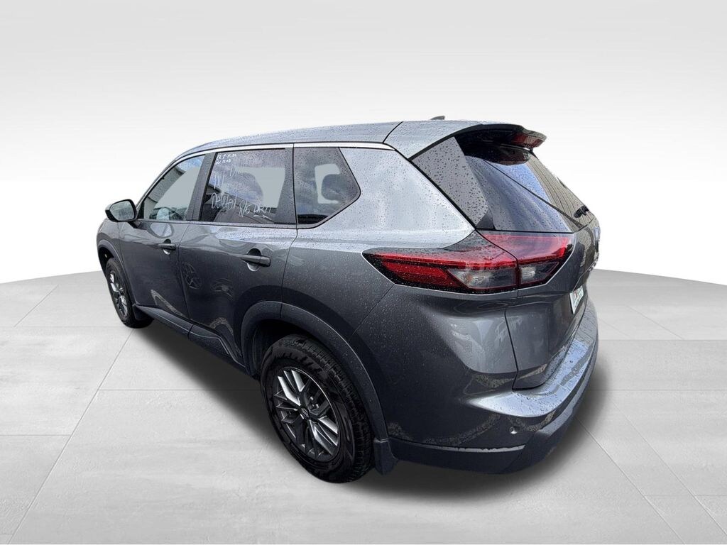 Used 2024 Nissan Rogue S SUV