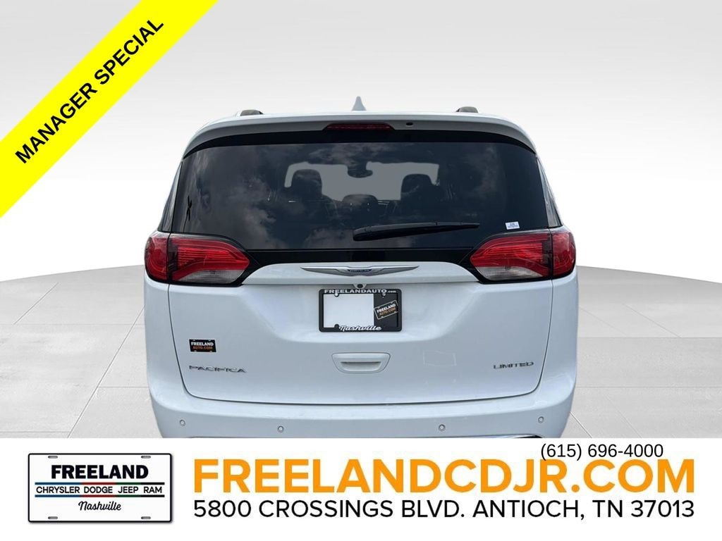 Used 2020 Chrysler Pacifica Limited Minivan/Van